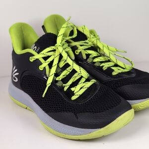 UNDER ARMOUR MENS CURRY 3Z6 MENS BASKETBALL SHOES SIZE 9 Men's Or 10.5 Womens
